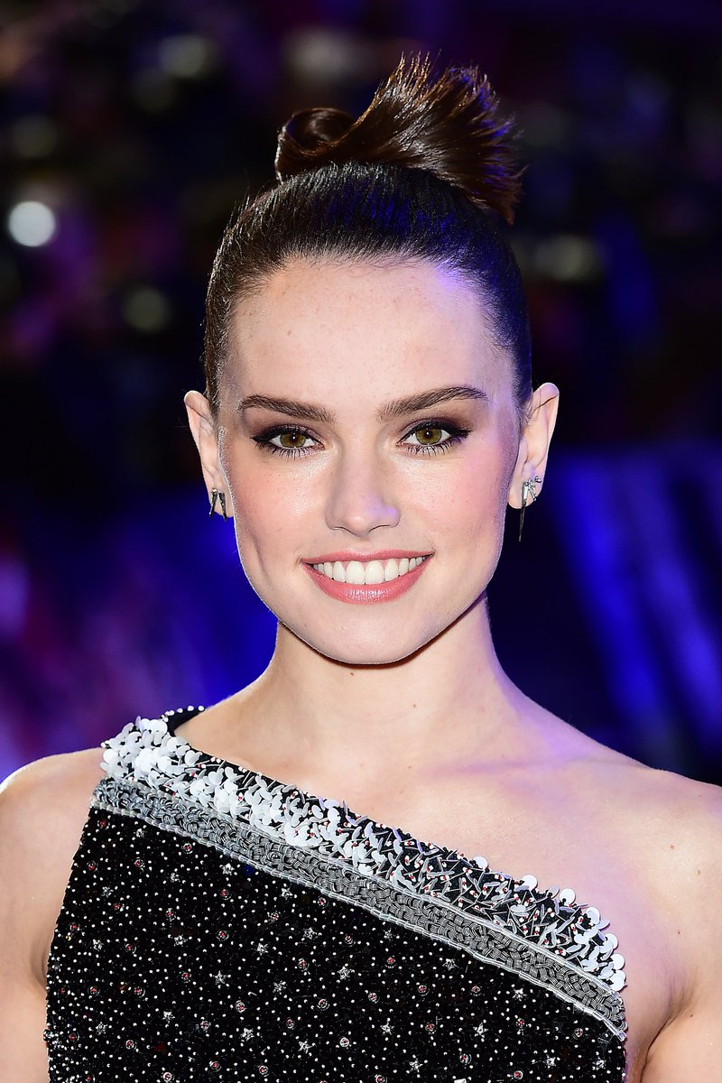 ViennieV's tweet photo. My #wcw. The beautiful and talented Daisy Ridley 💕 https://t.co/PksxoiqEut