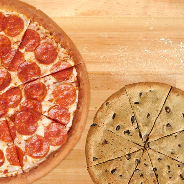 Because some things are clearly a match made in #foodie heaven. #PapaJohns #Pizza