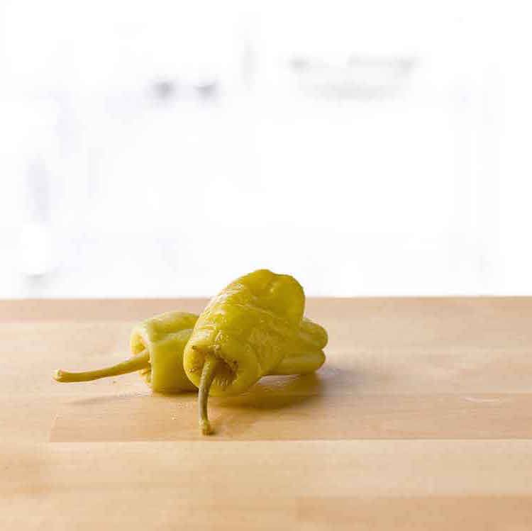 Do you love a little spice? Heat up your 'za with our whole #pepperoncinipeppers! #PapaJohns #Pizza