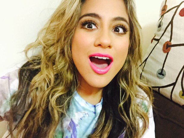 fantasticallyx's tweet photo. @AllyBrooke @WeLuvAllyB Guys, can you please read my dm? I need to ally read my text, she's my sunshine. ♡Thank you♡ https://t.co/EmcPulnmWN