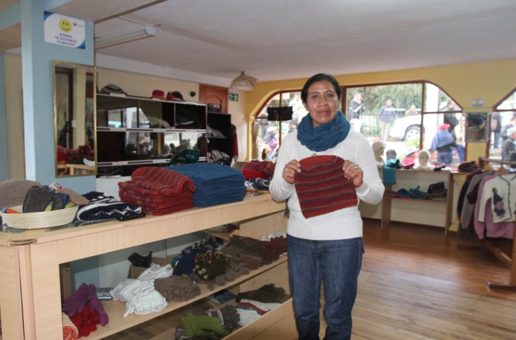 "Ahora podemos vender nuestros productos en Italia" Livia Salazar, Asoc. Texal Salinas. #ConstruimosOportunidades