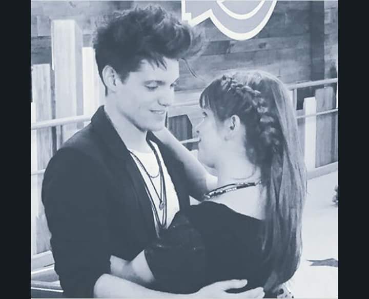 CandeLuz13's tweet photo. Ay basta que lindos😚
@anajaramartinez @lionelferro❤ https://t.co/q8xwbmxxrZ