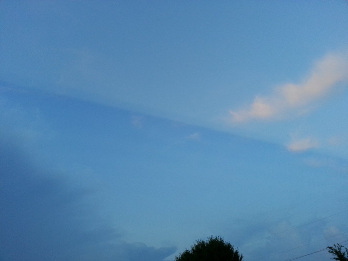 stormmom5's tweet image. #WUTV @RyanDavidsonWX cool #CloudEffects off a small discrete cell tstorm last night