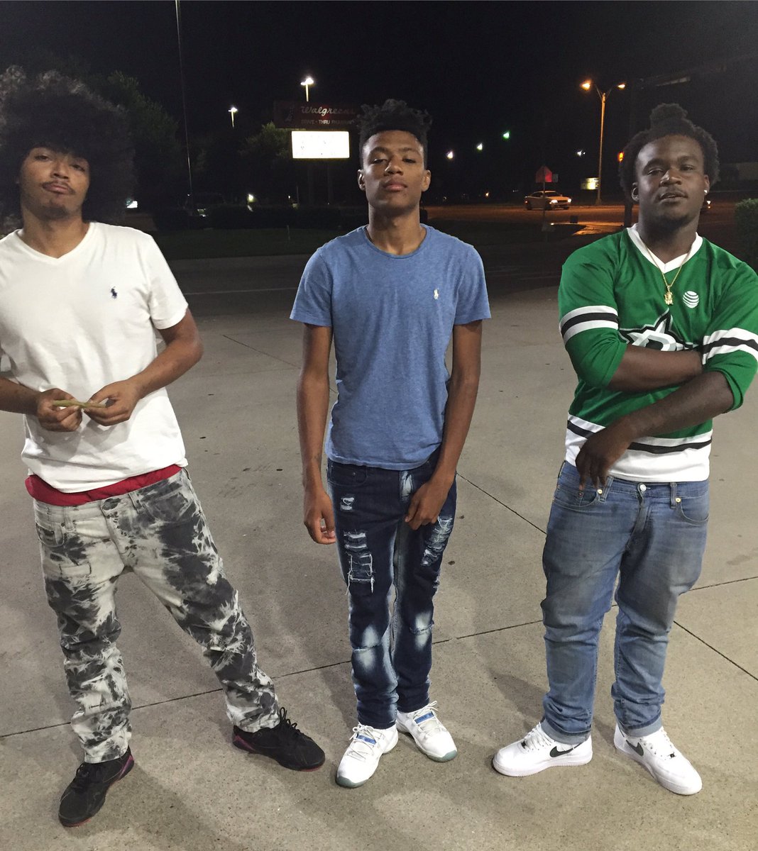 jmillsdontplay's tweet photo. I'll never switch up @dvpedez https://t.co/Ii4D6elf5n