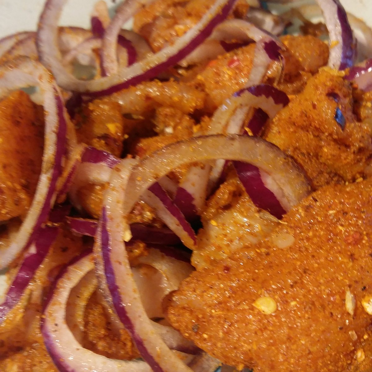 robshomemade's tweet photo. Traditional tikka chicken and red onion marinading for nachos later
https://t.co/wT987cvSxK
#nachos
#chicken
#tikk https://t.co/vNVtEuomDH