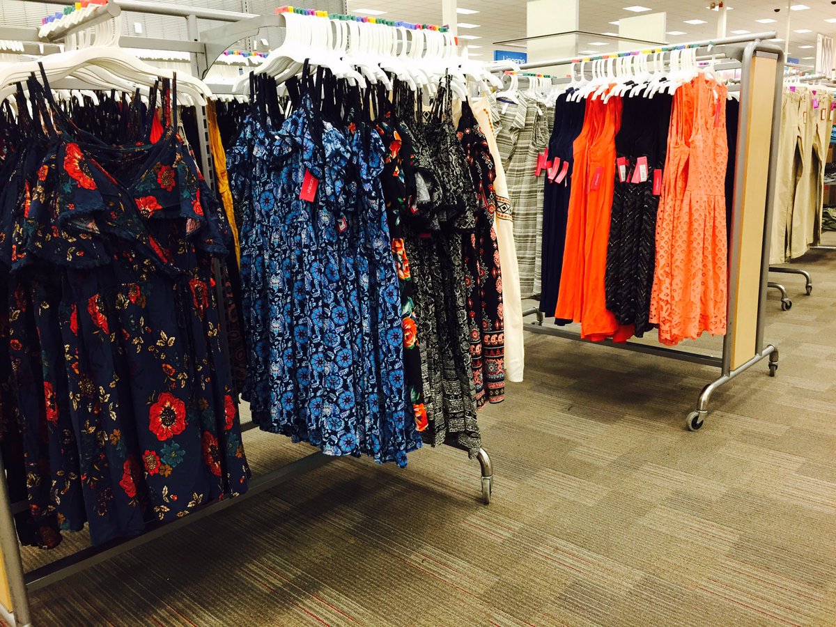 TheStimpson's tweet photo. #T1458softlines #392perks #summer #xhilaration #Sales @iBryant62 @Jonathan_SYoung @therealdmck https://t.co/AUQBUz6QuI