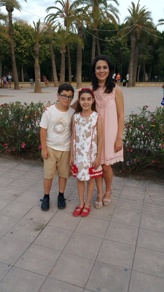 falla_empalme's tweet photo. El disabte #preseleccio16 als Jardins del #PalauDeLaMusica.Zaira y Sara FMI y FM ens representen
#FMB267
#burjassot https://t.co/jkgaJrBFvi