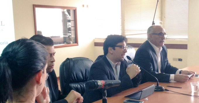 Ver imagen en Twitter Ver imagen en Twitter