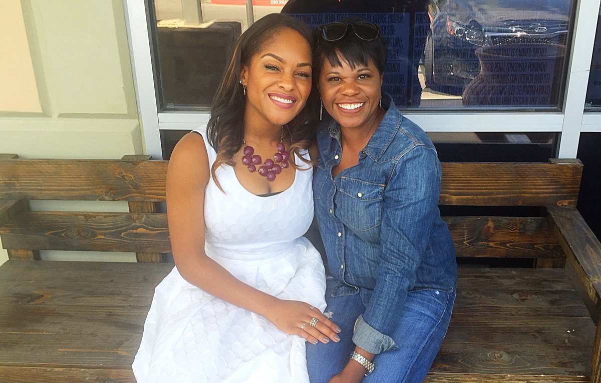 Shoutout to my favorite mentor <a href="/darlenedorseyTV/">darlene dorsey</a>.  She brightens my day. Catch her early mornings on <a href="/KABBFOX29/">FOX SA</a> !!