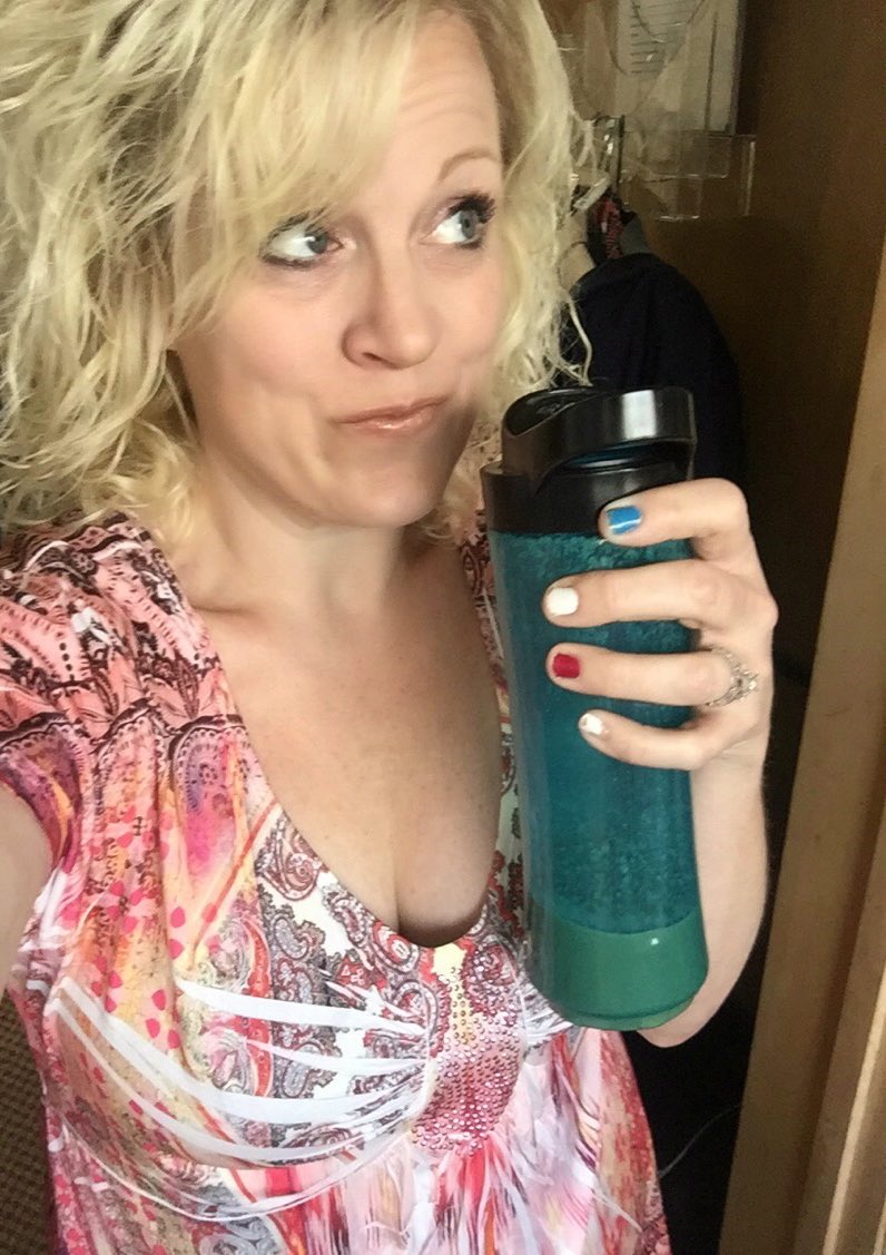 ithacalashdiva's tweet photo. What's in your cup? #shakeology #latte https://t.co/QyvogocCq4