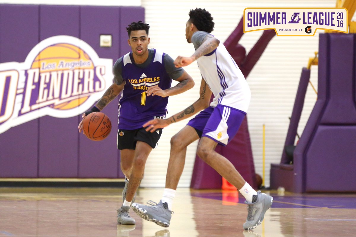 DueceIZWild's tweet photo. #YoungShow RT @Lakers: B.I. guarding D-Lo https://t.co/Eso7ZBoYAs