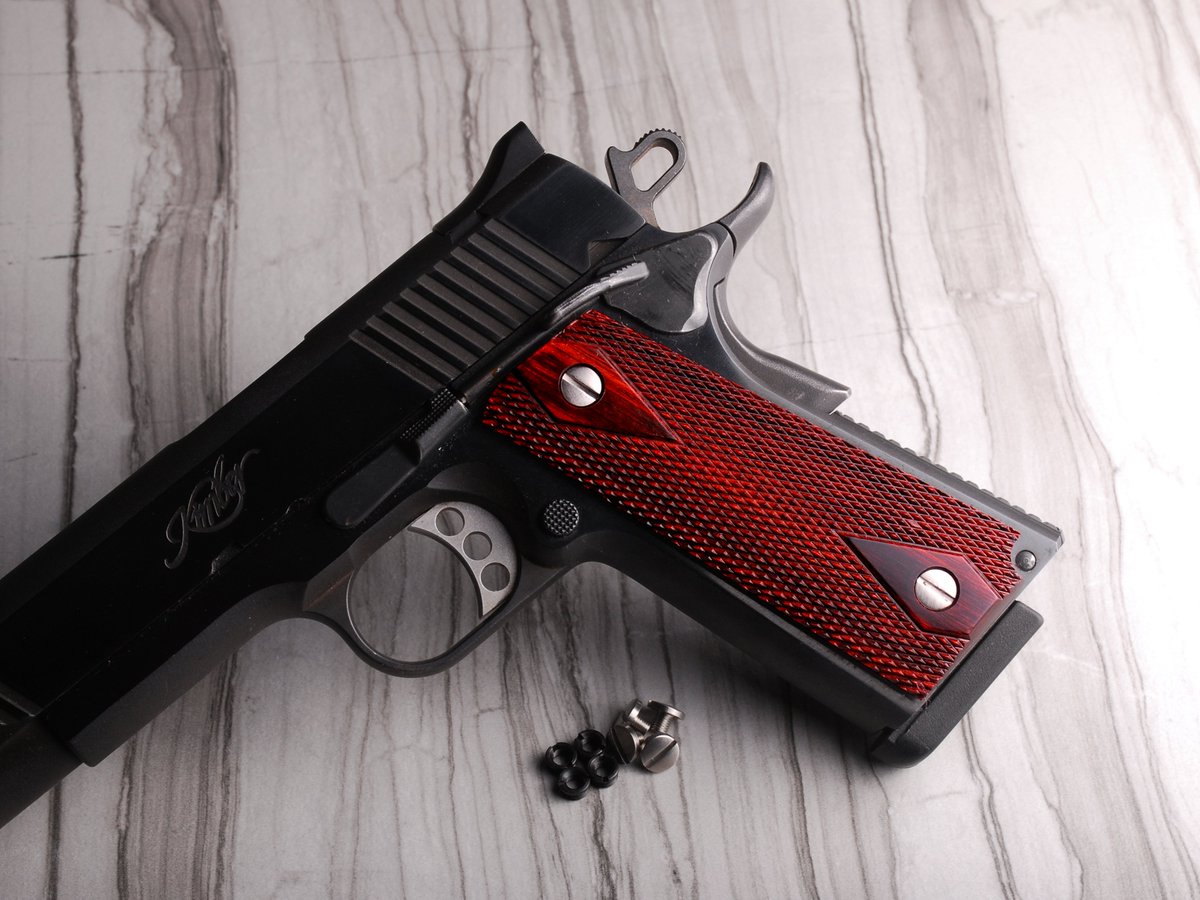 AltamontCompany's tweet photo. We just added Dual Tone &amp; Slim style 1911 Govt. grips as well as updated textures!

https://t.co/rKqvWzLJ12 https://t.co/fxwUG91vNy