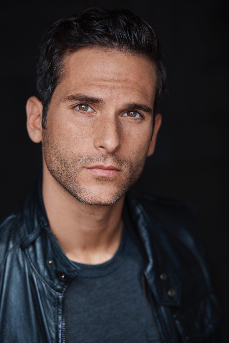 19two's tweet photo. #19two S3 New Faces: Meet Spiro Malandrakis, Martine's ex-con uncle, Frank Fearney. Bio at https://t.co/EqOtIzKMBq https://t.co/YCVCTNw1QV