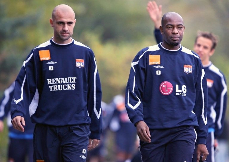 SocialGones's tweet photo. Après Cris et Caçapa, c'est @CoupetCoupet qui intégrera le staff OL la saison prochaine ! Les légendes de retour https://t.co/BjVWgK1rcd