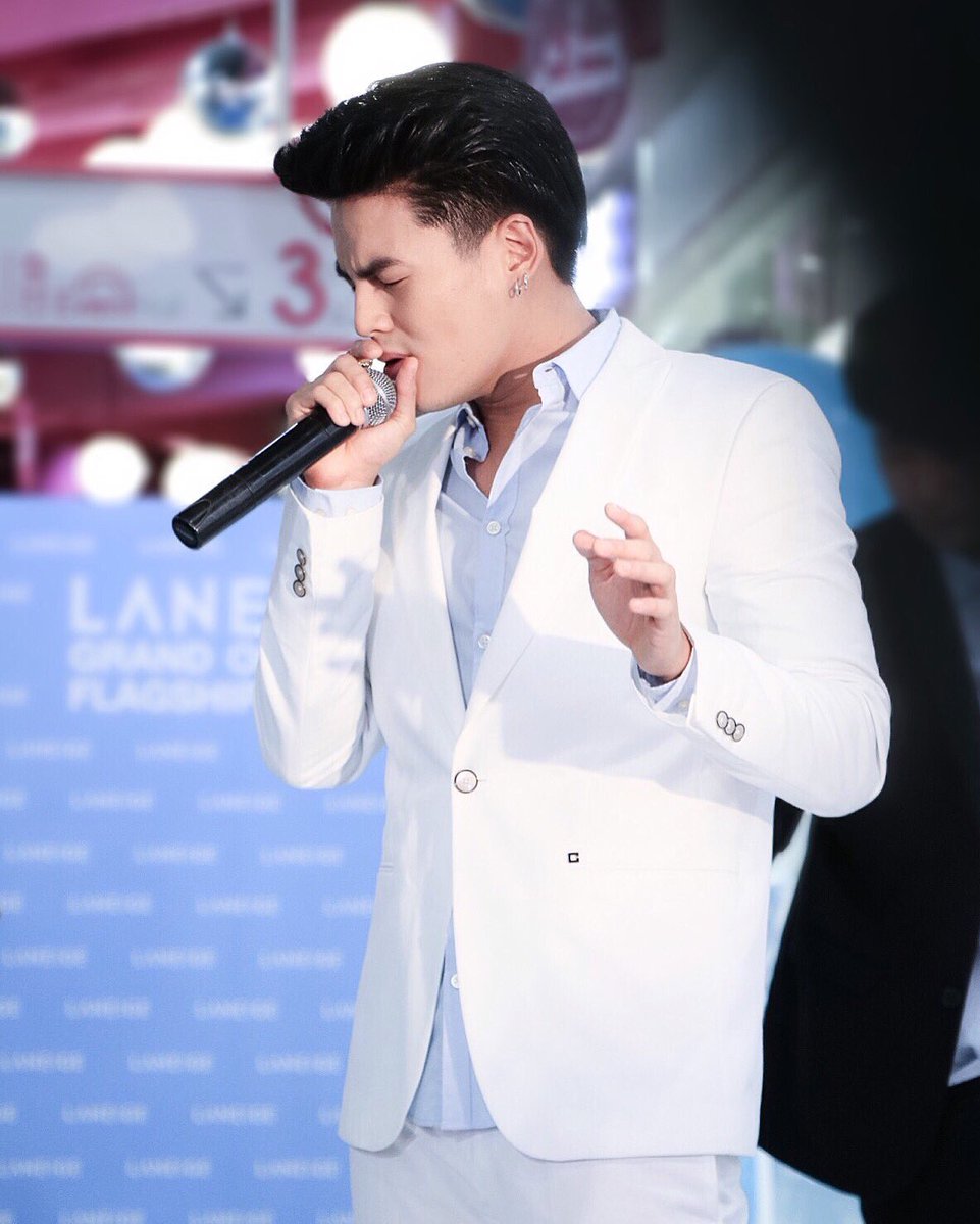 Hunz_isariya's tweet photo. Cr.at_nid : หมีขาวทีรัก 😳🐻 https://t.co/VGo2YiuGN1