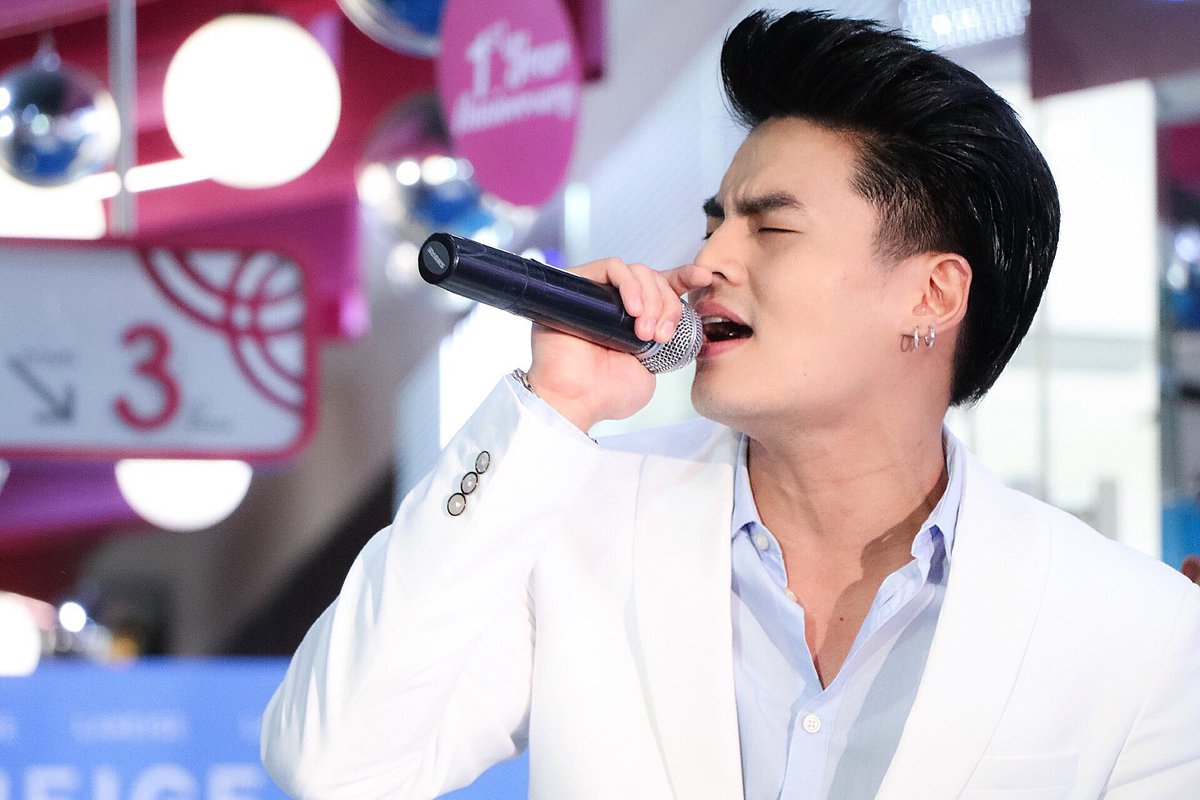 Hunz_isariya's tweet photo. Cr.at_nid : หมีขาวทีรัก 😳🐻 https://t.co/VGo2YiuGN1