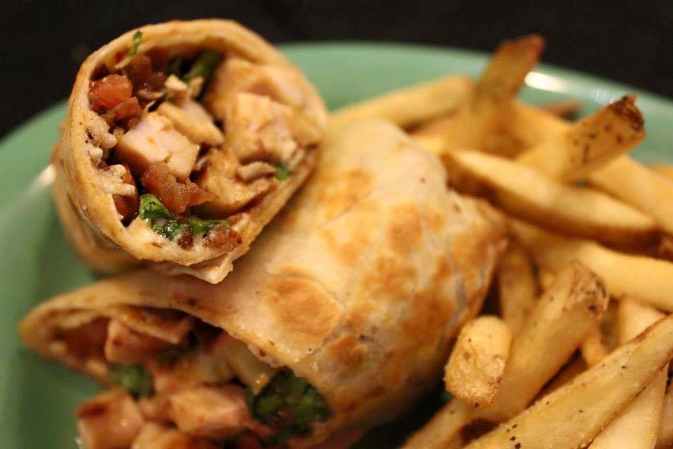Froghead_OS's tweet photo. Not sure what to order? You can't go wrong with one of our 8 signature wraps! #TheFrogheadGrill #EatLocalOS https://t.co/EvIHBlWpl1