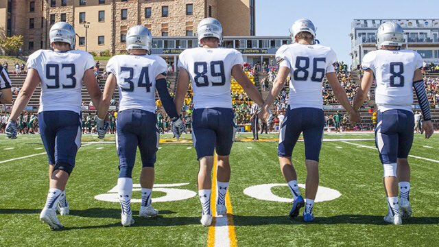 Proud to have received an offer from mines! <a href="/greggbrandon1/">Gregg Brandon</a> 
@SixZeroStrength <a href="/warriorqbcoach/">Warren McCarty</a>