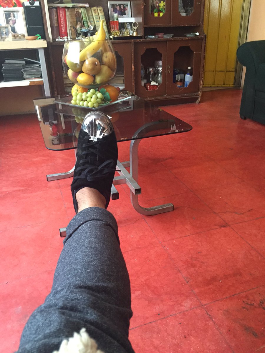 phanairoc's tweet photo. Miércoles!!! Mis @adidasoriginals preferidos hasta el momento!! #SneakerLover4ever #MetalToe @TAFmx https://t.co/jhgRp7RFd2