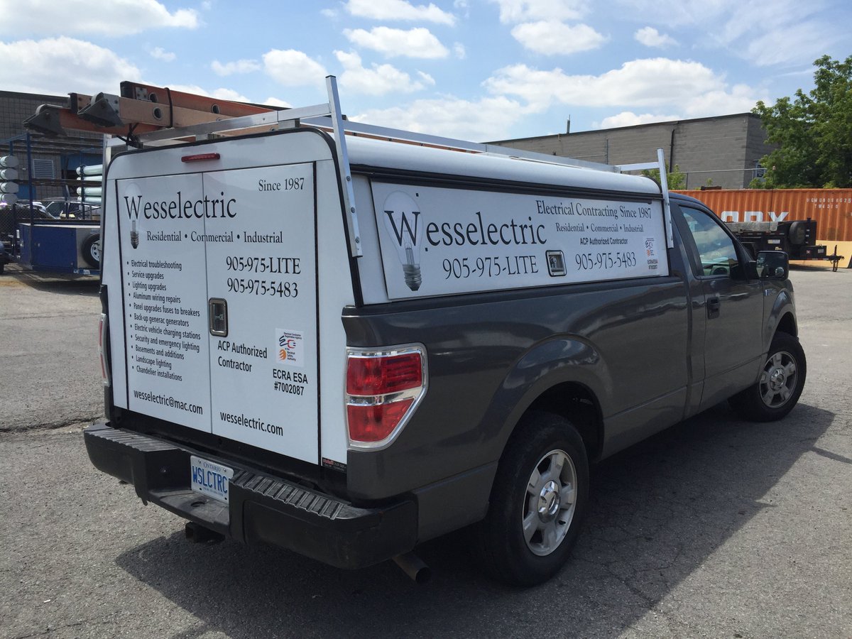 ZingSigns's tweet image. Finished some vehicle graphics for Wess Electric. Lookin for Vehicle Graphics in #HamOnt? Give us a Call! 9055757446