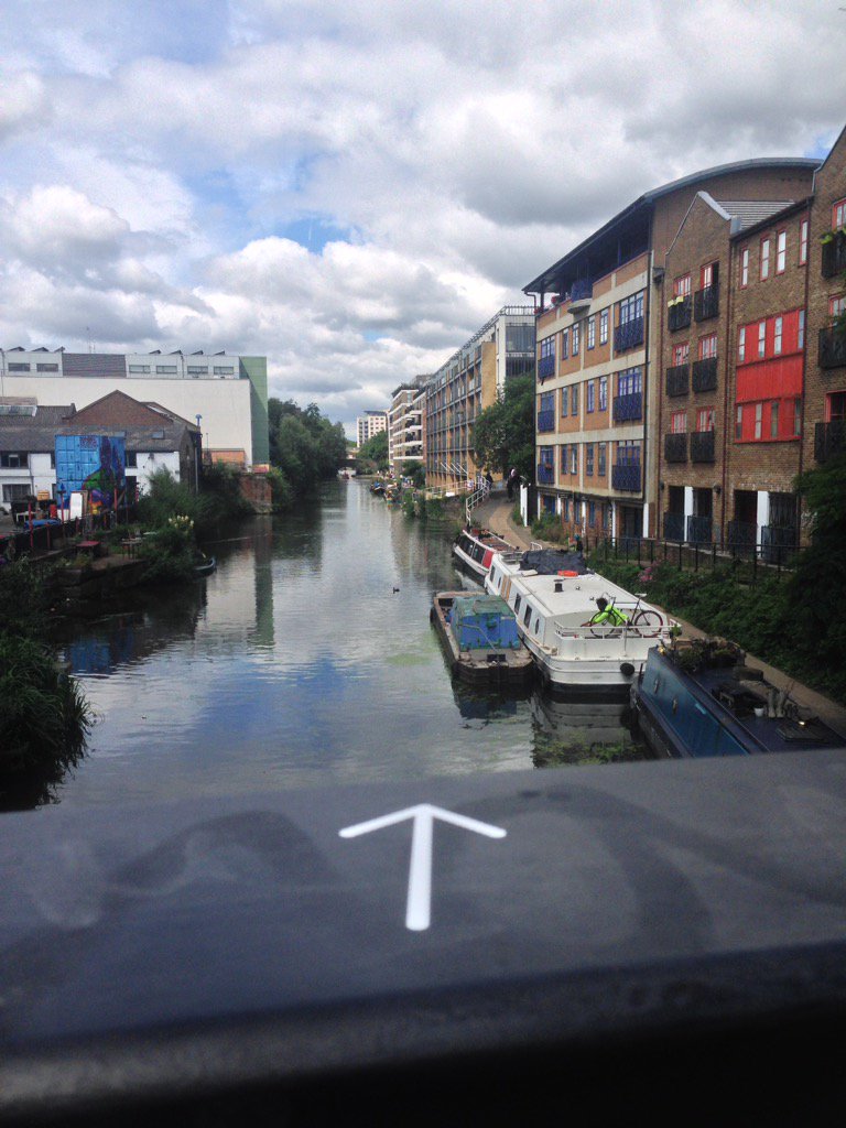 INDUSTRY #PRIVATEVIEW TOMORROW NIGHT. 🍻 See if you can spot these arrows on your way to N15ET <a href="/ba_ga_wsa/">BA Graphic Arts WSA</a>