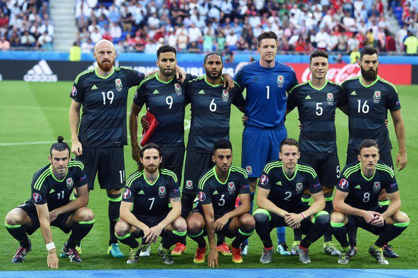 MotivacionesF's tweet photo. Todo el respeto del mundo para la selección de Gales,nunca se dieron por vencidos y sorprendieron al mundo ¡GRANDES! https://t.co/hZ7ySYjPIr