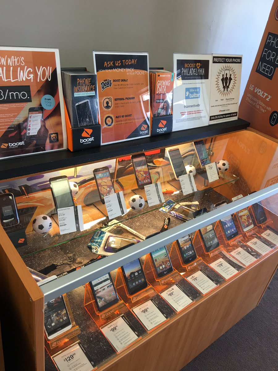 ConnectiveBR's tweet photo. Like fine art lol #boostdealz #callwatch #followme #boostmobile #phillysavestheworld #connectivewireless @shawnatspg https://t.co/M8rgUBZkiY