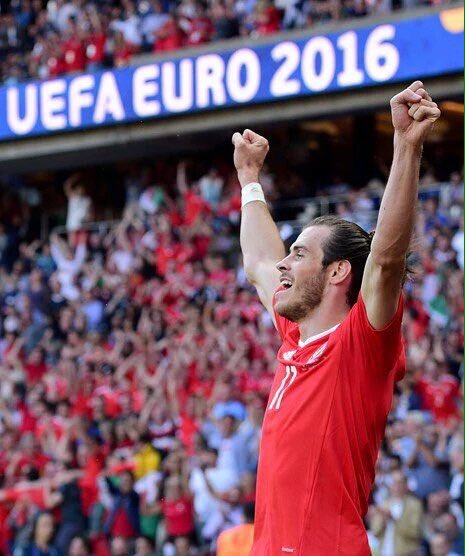 sandrastark_'s tweet photo. Esto no acaba aquí pequeño @GarethBale11, solo acaba de empezar. https://t.co/F6j5OlCS75