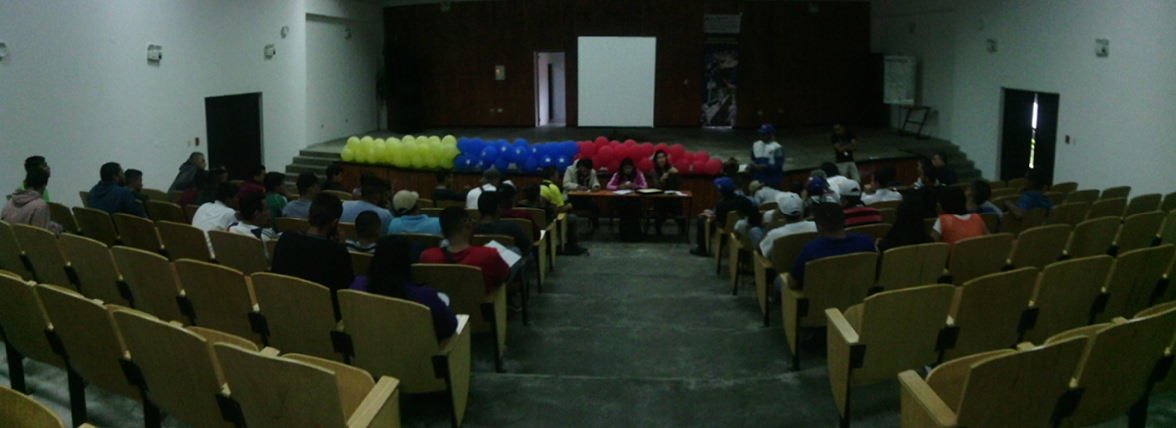 musecULA's tweet photo. En asambleas con autoridades del @Mppeuct para solventar problemáticas del comedor universitario @rectoradoula https://t.co/PEuBY5EOd9