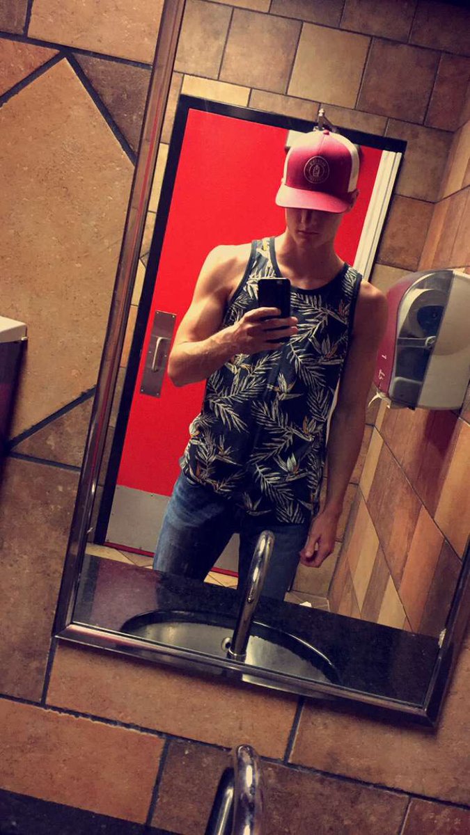 mgg9250's tweet photo. 💪🏻😛🌊 new hat https://t.co/qZVkVLd4Jd