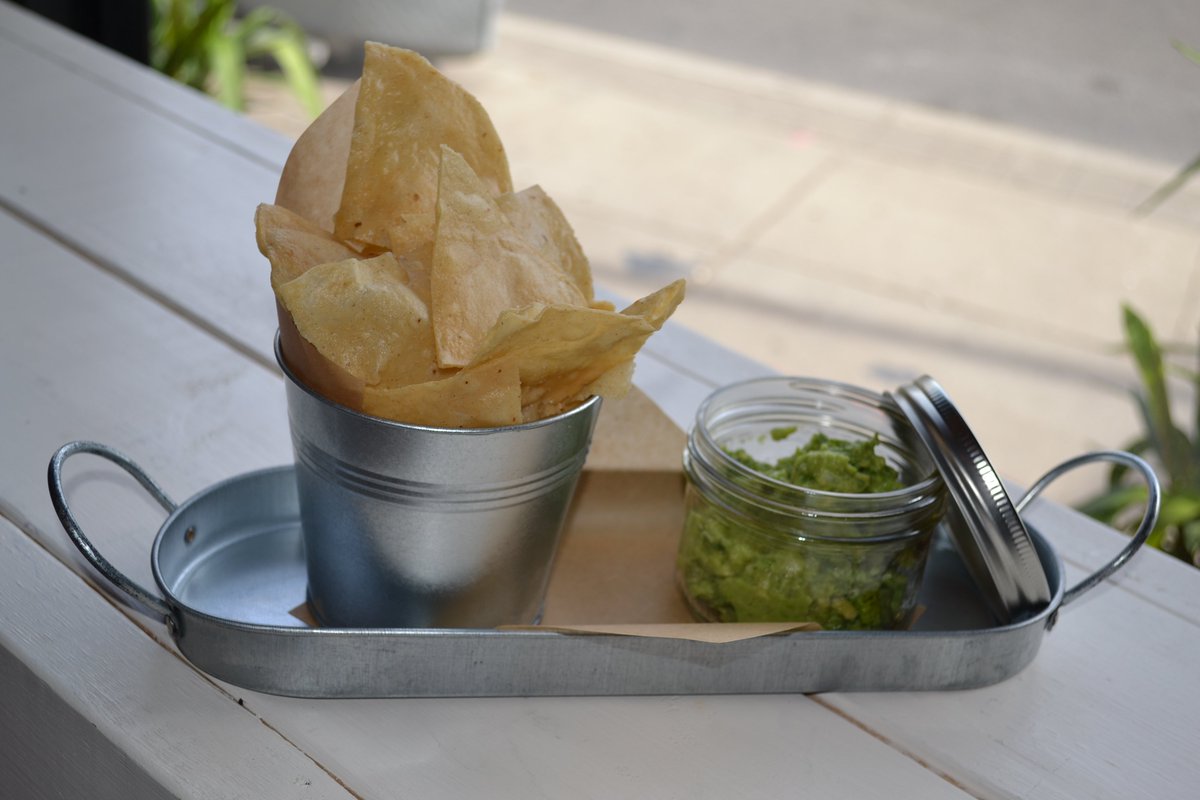 One of our favourite sides: totopos + guacamole.