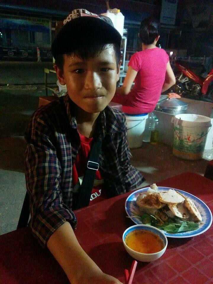 vi_k_tran's tweet photo. #deathfish scandal in #Vietnam displaced families putting kids out on the streets #ichoosefish #noformosa https://t.co/n5lJ9LwMxA