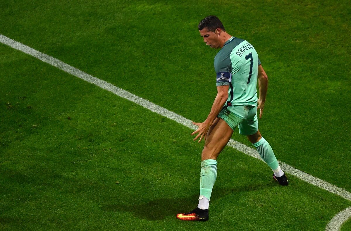 CRISTIANO RONALDO