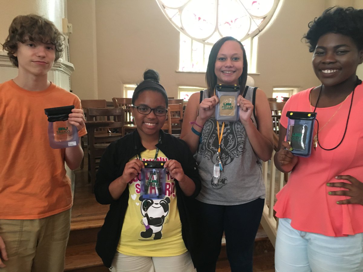 Ada Long Creative Writing Workshop summer campers sporting Collat gear! #ALWW2016 <a href="/UABCSOBOnline/">UAB CSOB Online</a> <a href="/juliesenter/">Julie Senter</a>