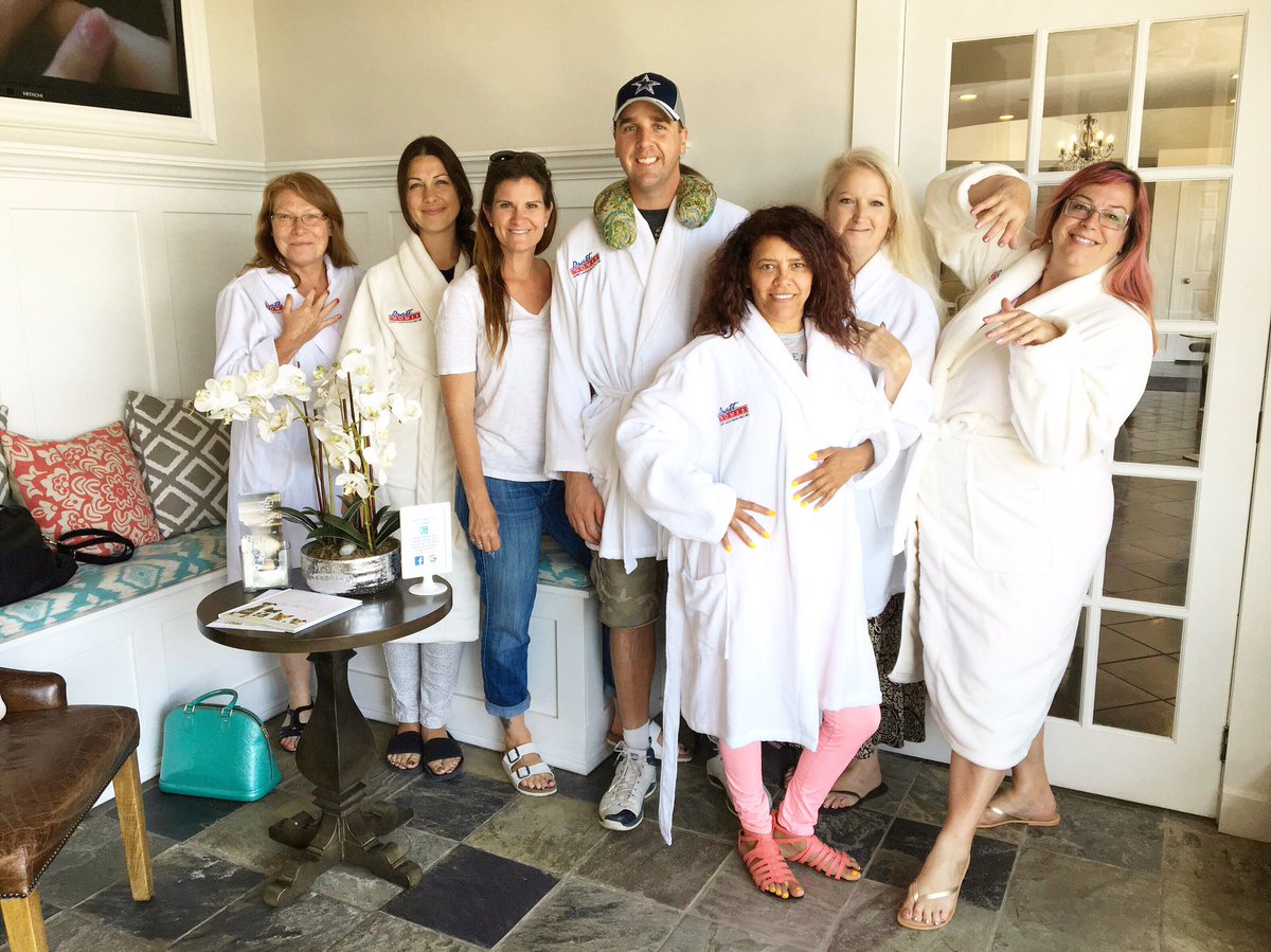 GlowBarrie's tweet photo. Some of the @pratt_homes staff after their team spa day! #glowbarrie #glowdayspa #barrie #pratthomes https://t.co/X5vMNdQVx8