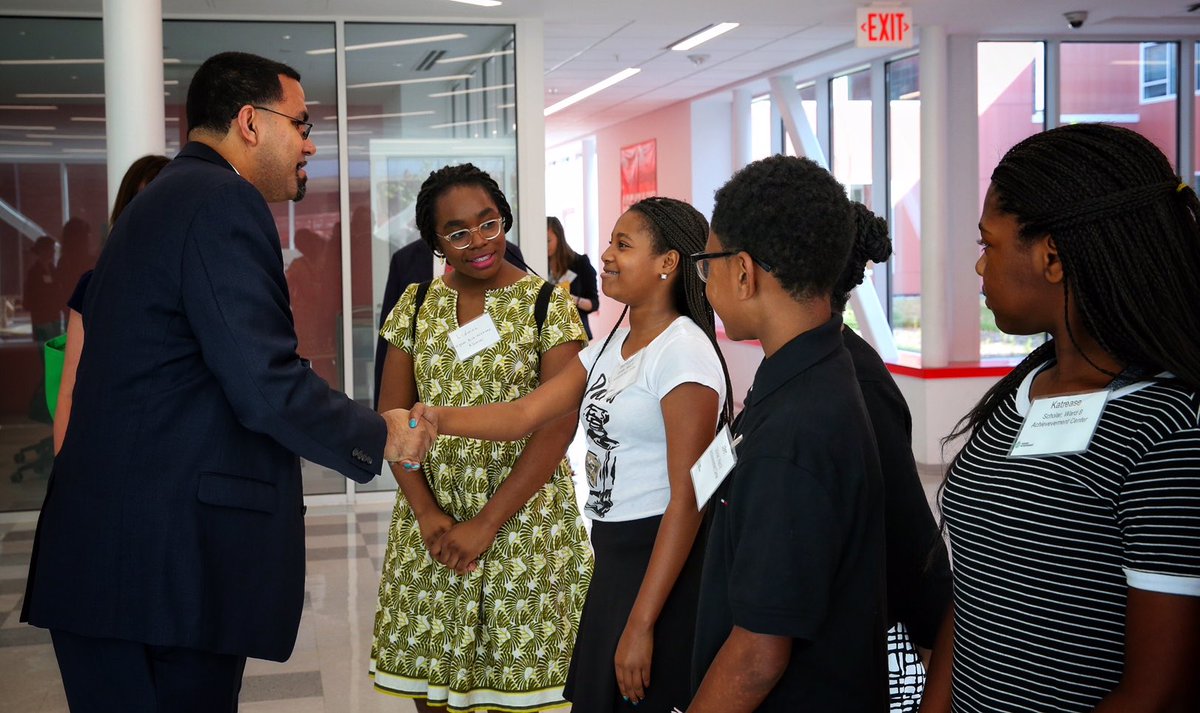 SecretaryKing44's tweet image. Really great day talking to @HigherAchieve scholars about importance of staying engaged in learning this summer.