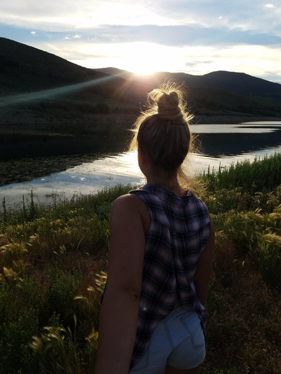 AndrewDavila4's tweet photo. I love her so much I can't express my feelings for her in words!!! #WCW https://t.co/e40YM6mZlT