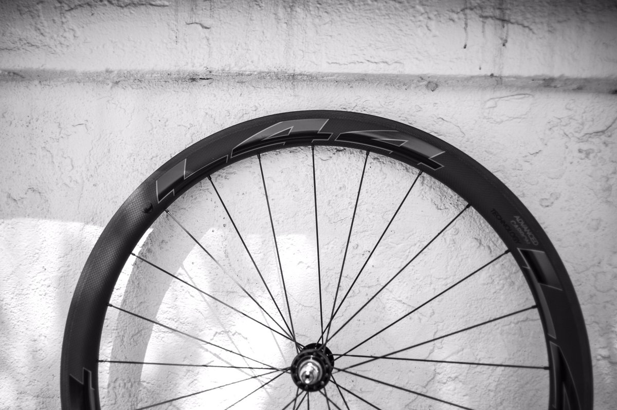 L44 carbon wheel, starting at $449 on the site! bit.ly/29h36d9