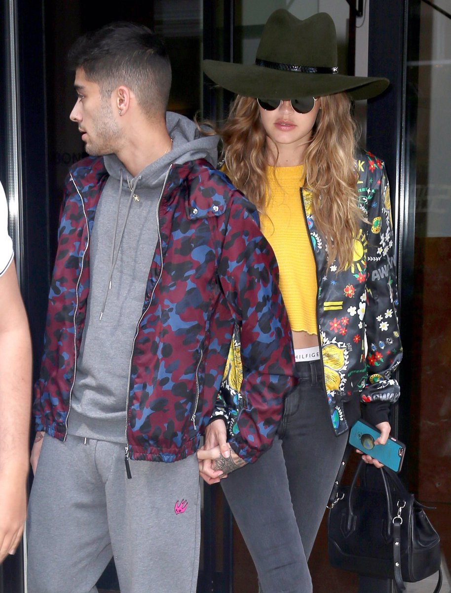 dryalb's tweet photo. Zayn &amp; Gigi out in New York City - July 6 https://t.co/Vc6LtXAU6T