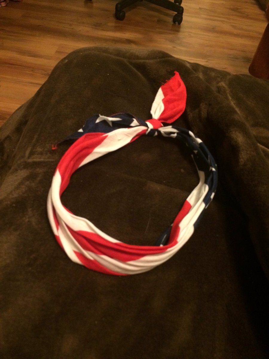 JustJoshingYou2's tweet photo. @NotHeinzThough Broadway lost and found after Fourth of July:
An American Flag bandana https://t.co/h0UkYVUzJg