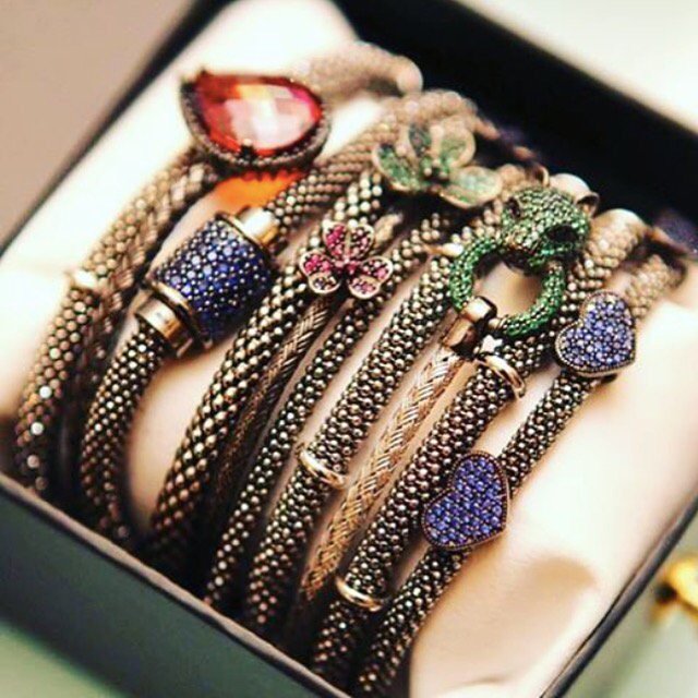 ConceptID_US's tweet photo. @Rosaleal taking over USA Online store Coming Soon, Stay tune! #miami #RosaLeal #conceptidgroup #Beautiful #jewelry https://t.co/hpBMU1ZM60