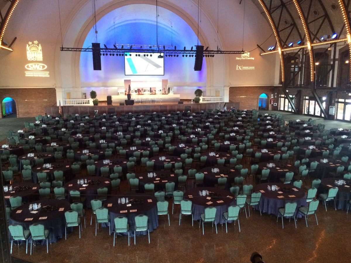 AscendTraining's tweet photo. Proud to see our own @wiredprworks as a featured speaker at the #IXChicago2016 event at @NavyPier #keeplearning https://t.co/N5TJL5xRGF
