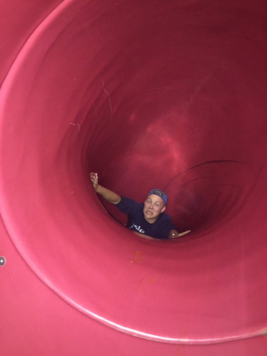 When your mom is in labor, but you know it's not your time