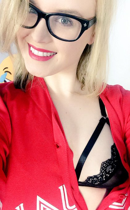 On MFC in my new Canada Day Jay's jersey. Best present ever! https://t.co/YTeljKbmk2 https://t.co/Fz<a href="/tag/onmfc"class="tags"><span>#onmfc</span></a>