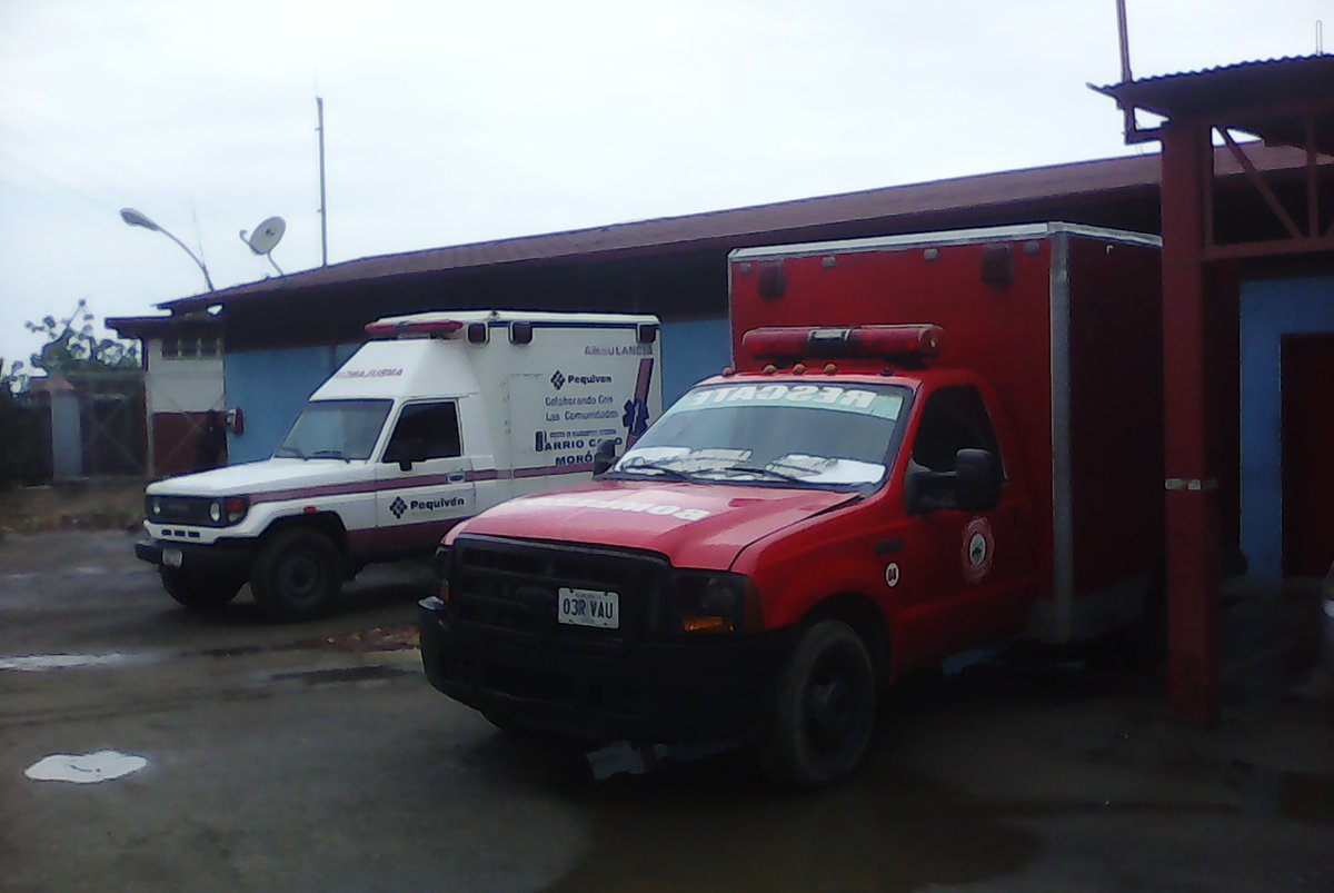 JoseArias247's tweet photo. @Matson_5 Supervision y recuperación para operar con personal Paramedico de Bomberos Municipales #ASuServicio https://t.co/KjOsLsfYtK
