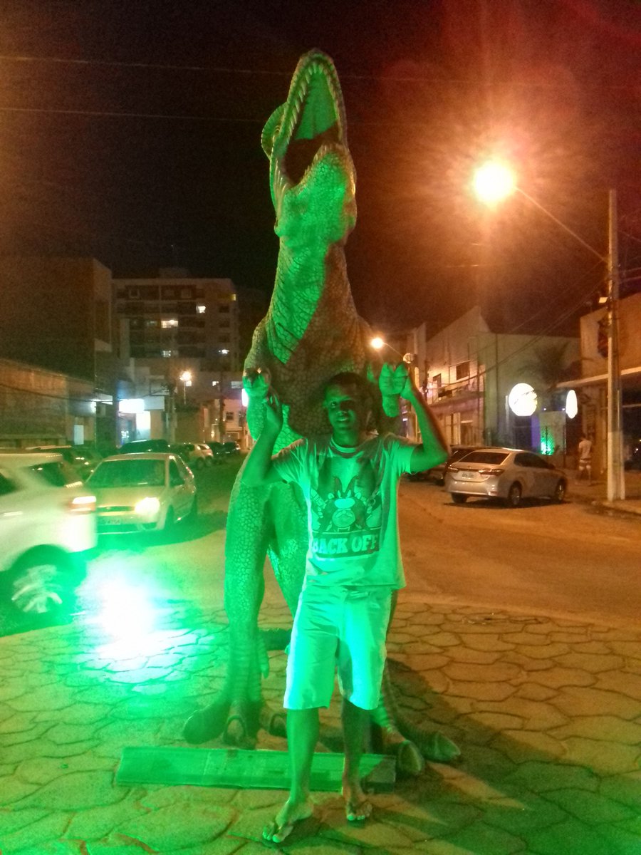 LeogramW's tweet image. Curtindo  Souza