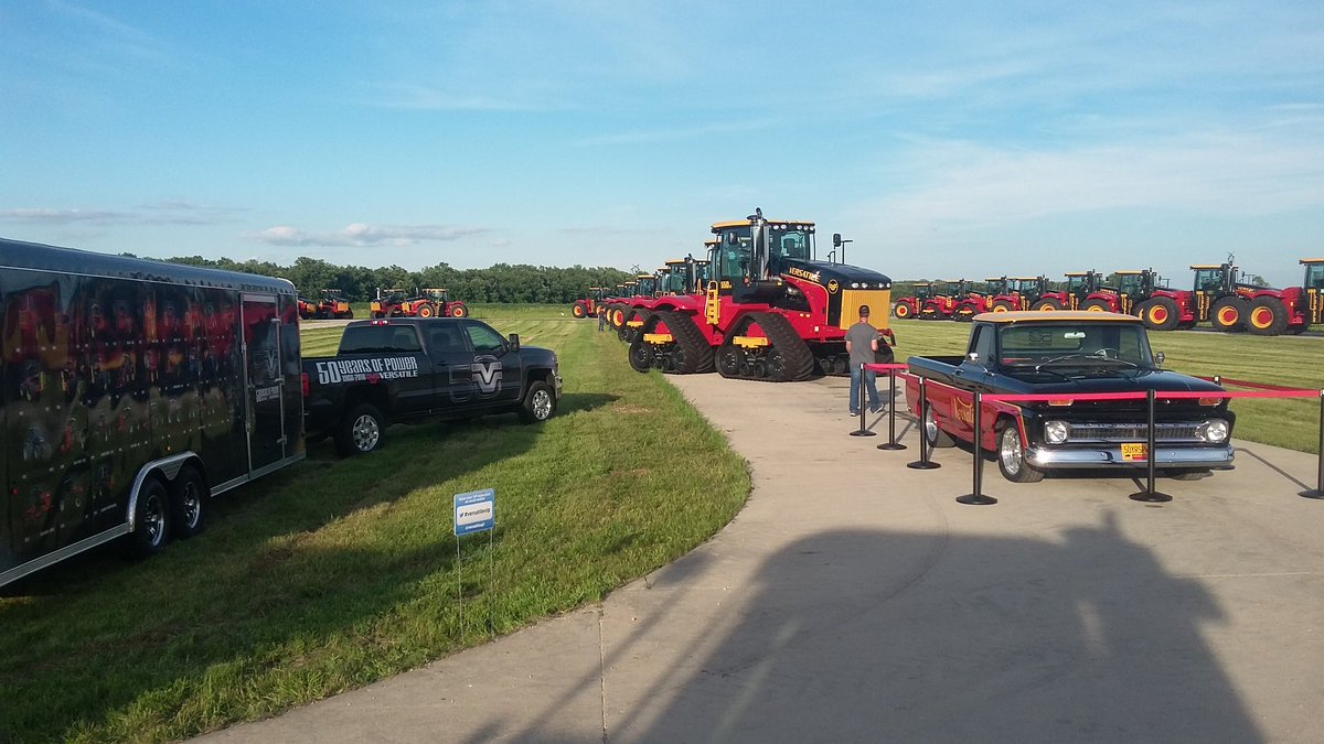 fulllineag's tweet photo. @Versatileag1 couldn't have chose a better day to hold your 50th Anniversary Event #versatilevip https://t.co/vzVowNeGhD