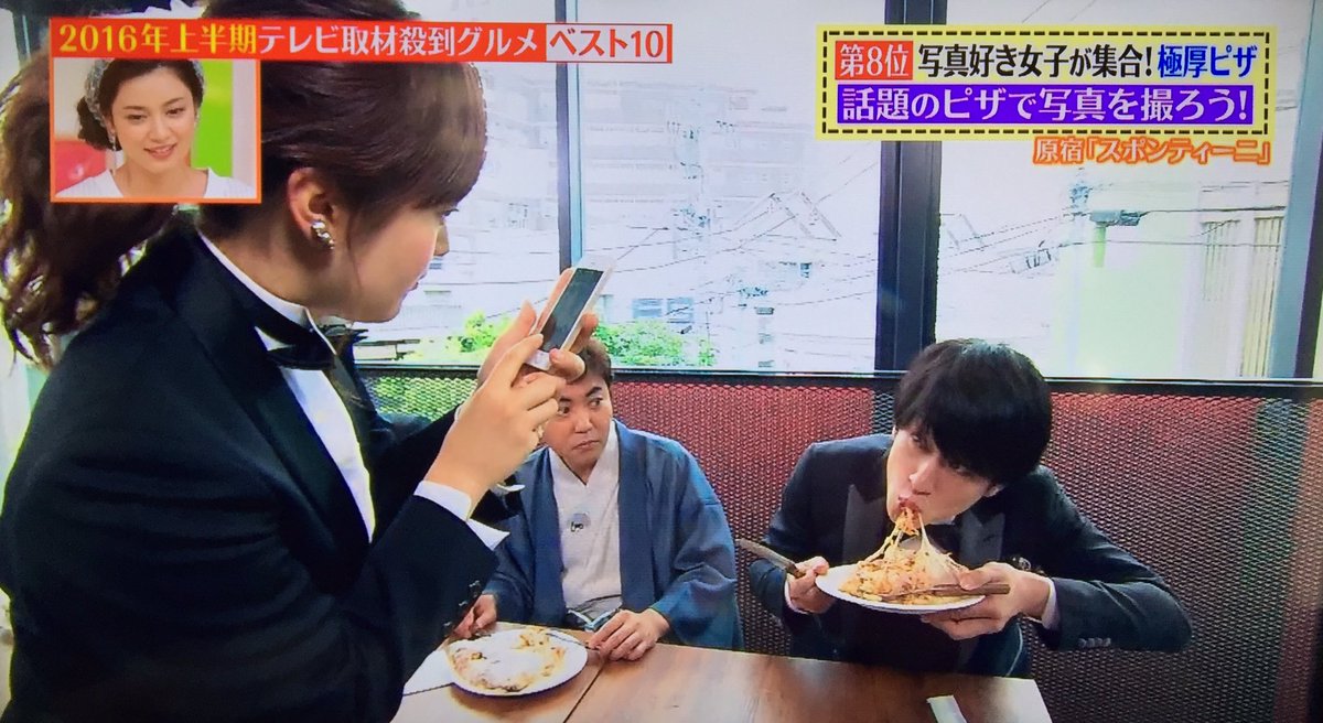 ちゃんもも ぎゃー よこみとー なにこれまじカップルじゃん普段もこうやって写真撮っててほしいカメラ越しとはいえ みとちゃんと横山さんの向かい合わせ可愛すぎるー