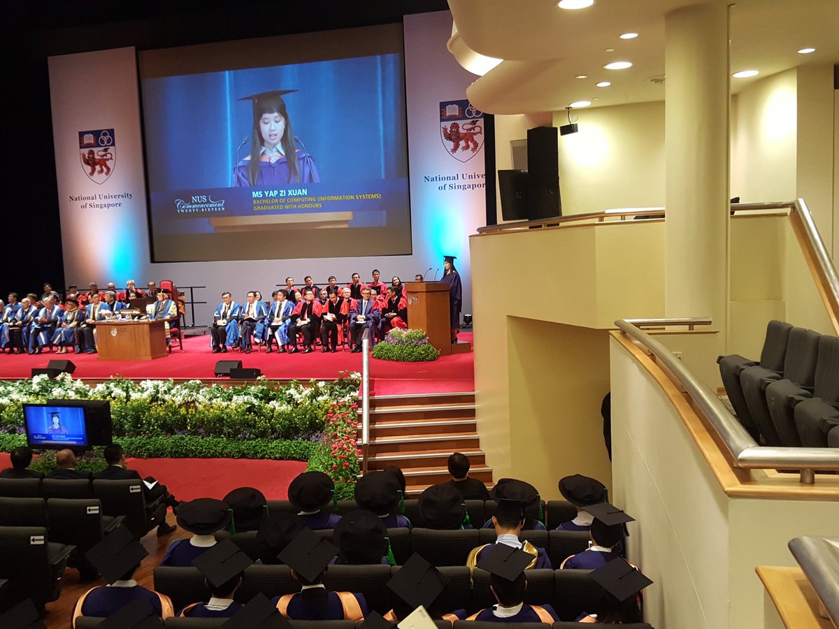 NUSingapore's tweet photo. Valedictorian Ms Yap Zi Xuan, School of Computing #NUS2016 delivers her speech. https://t.co/KGv9U5JT2e