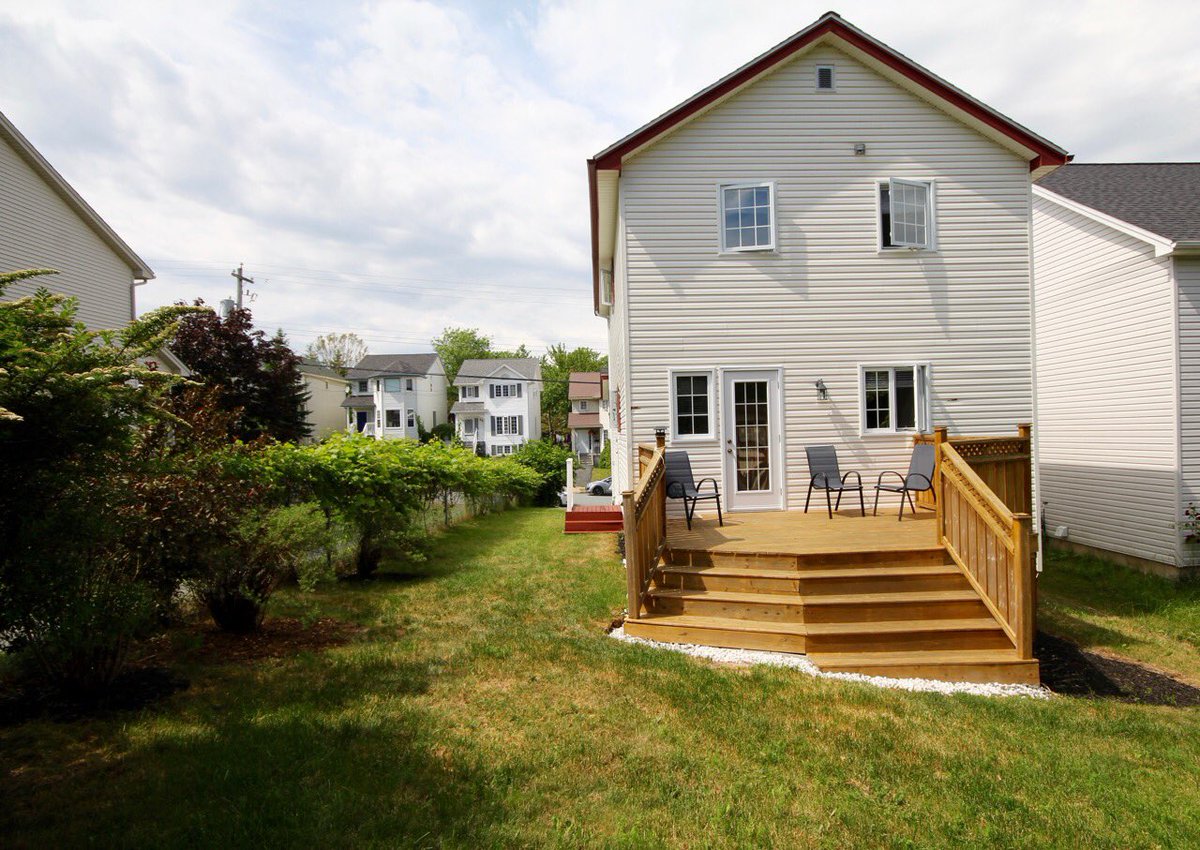 agentSmithhfx's tweet photo. New listing coming tomorrow! 3+1 beds, 2.5 bath on Armcrest drive #SmithSellsSackville https://t.co/dmYVMfR1AW
